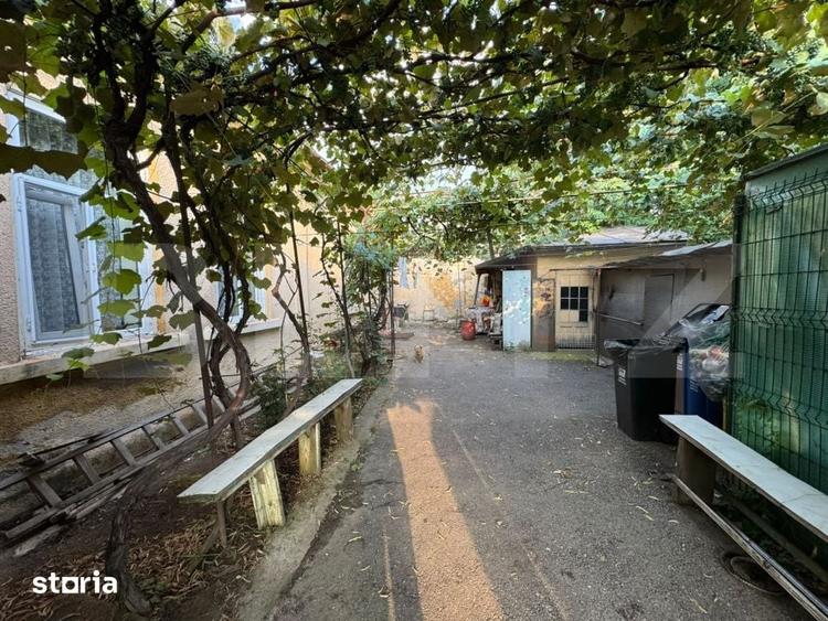 Casă cu 3 camere cu Teren 200 Mp în Central