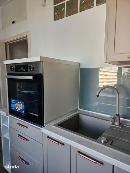 Apartament cu 3 camere decomandat în Astra