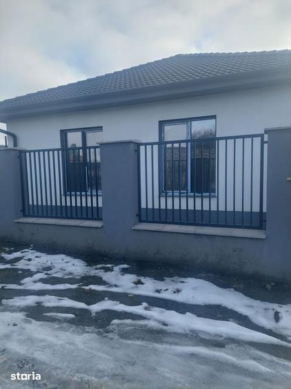 Casa finisata in Oncea ,toate utilita?ile, drum asfaltat!!! - 2