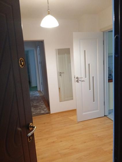 Apartament cu 3 camere decomandat în Sfântu Ilie