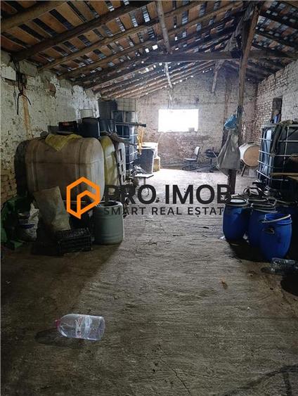 Teren intravilan de 3642 mp, în Clondiru de Sus