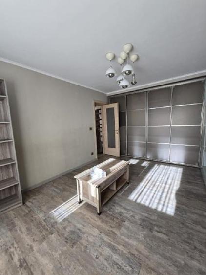 Apartament cu 2 camere decomandat în Tineretului
