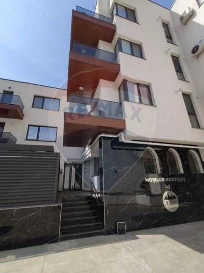 Apartament cu 2 camere semidecomandat în Dacia