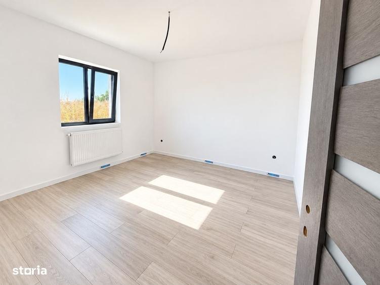 Casă cu 3 camere în Dancu
