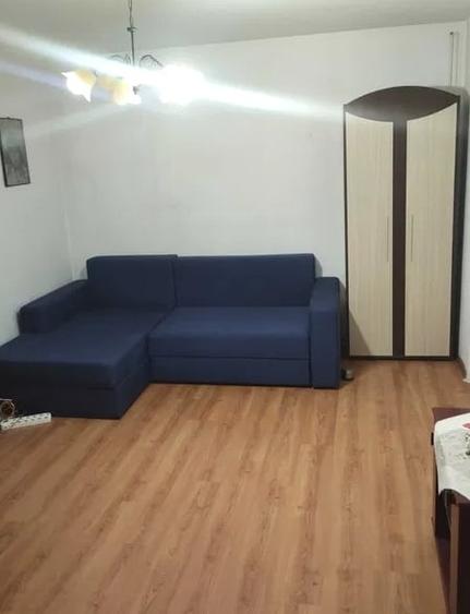Apartament cu 2 camere decomandat, mobilat în CET