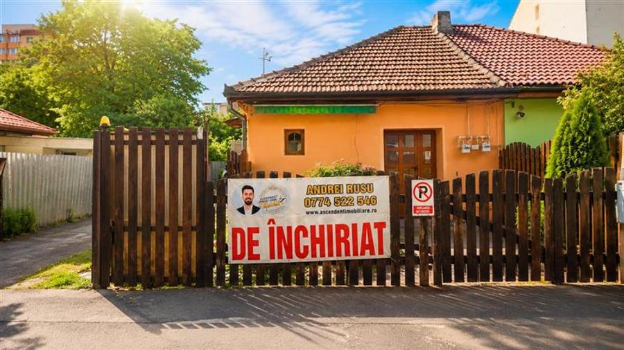 Casa cu teren 413 mp, Florilor, Brasov, 7 incaperi, potential business - 1