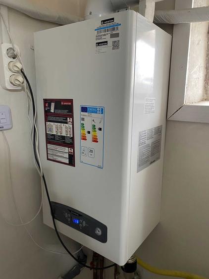 Apartament cu 3 camere decomandat în 9 Mai