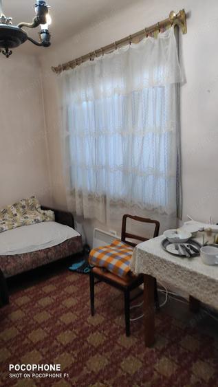 Casă cu 5 camere cu Teren 147 Mp în Gruia