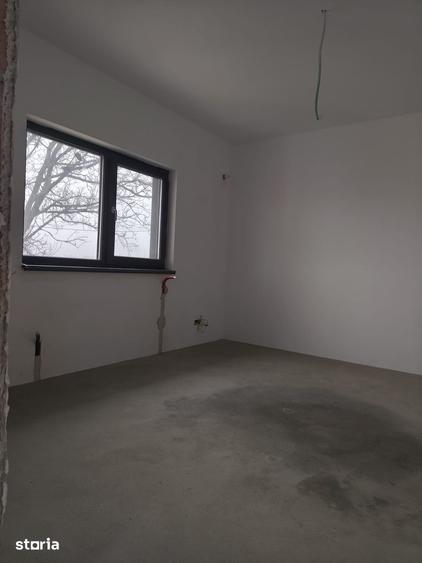 Casă cu 4 camere cu Teren 532 Mp în Central
