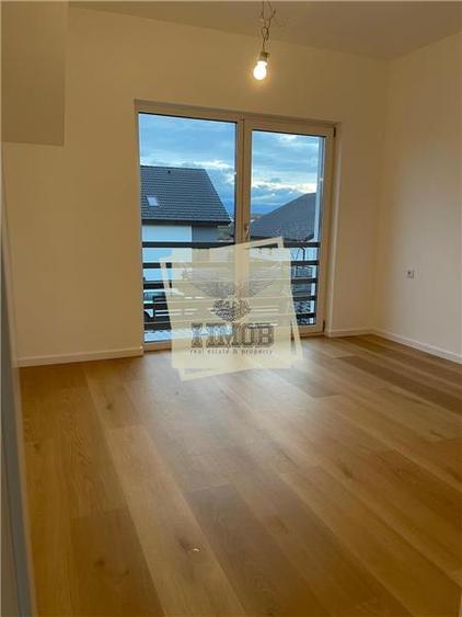 Duplex cu 4 camere cu Teren 380 Mp în Șura Mică