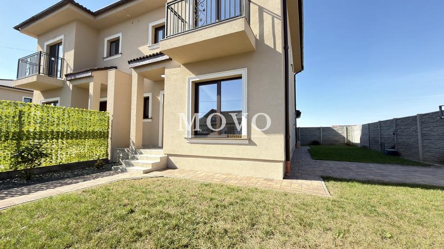 Duplex cu 4 camere cu Canalizare în Moșnița Nouă