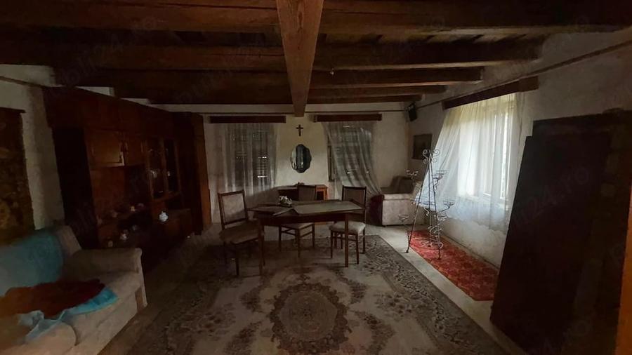 Casă cu 2 camere cu Teren 674 Mp în Șaroș pe Târnave