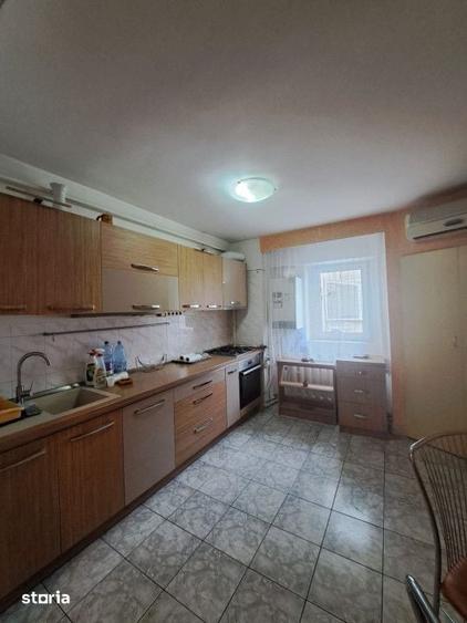 Vanzare- Apartament cu 3 camere, decomandat, etajul 6 din 8 cu lift - 11
