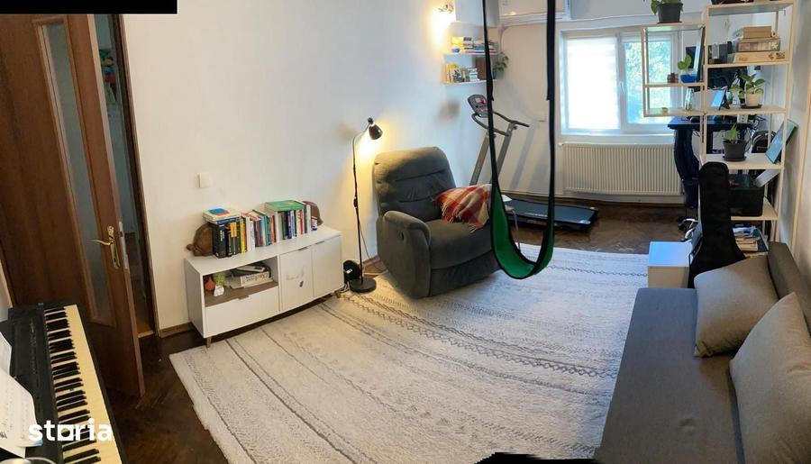Apartament cu 3 camere decomandat în Păcurari