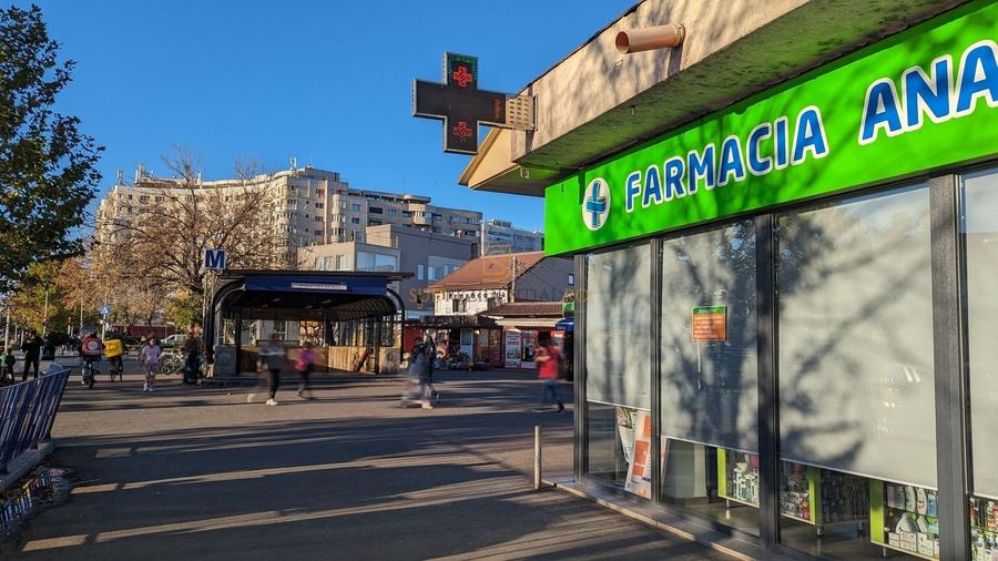 Spațiu comercial, de 145.80000305176 mp, în Berceni
