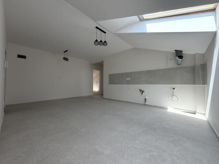 Apartament cu 3 camere decomandat în Soarelui