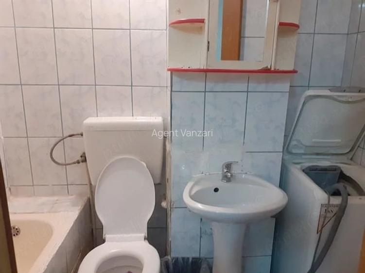 Inchiriez garsoniera in zona Buzia?ului