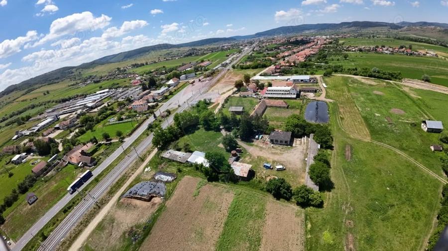 Teren de 5492 mp, în Albești
