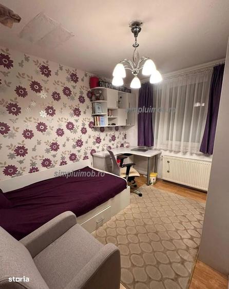 Apartament cu 4 camere decomandat în Titan