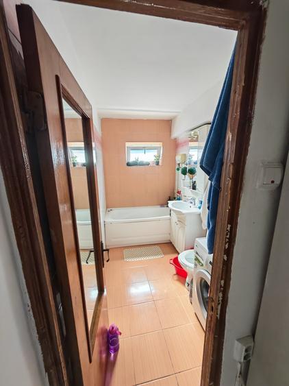 Apartament cu 3 camere decomandat în Dacia