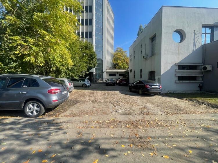 Birou, de 1,000 mp, în Bucureștii Noi