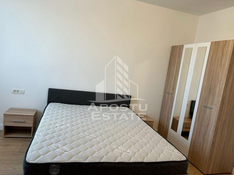 Apartament cu 2 camere decomandat, mobilat în Soarelui