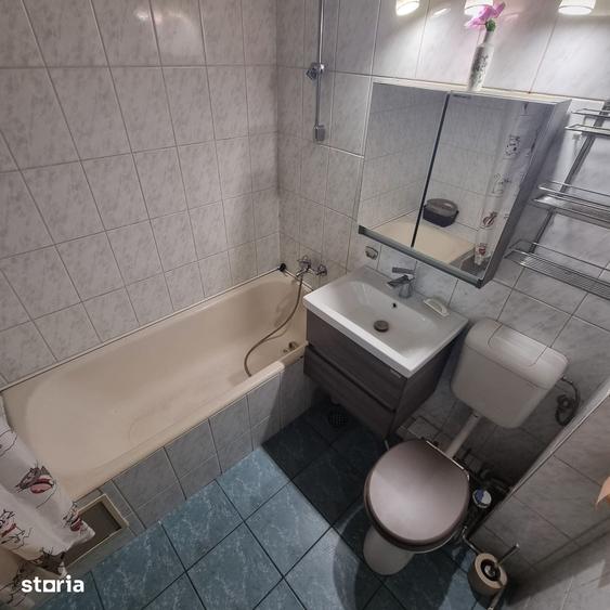 Apartament cu 3 camere decomandat în Mărăști