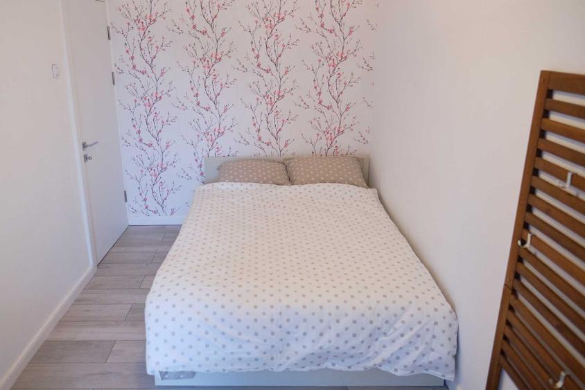 Apartament cu 3 camere semidecomandat în Soarelui