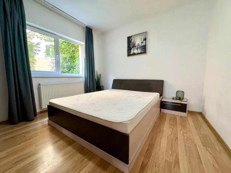 Apartament cu 2 camere semidecomandat, mobilat în Bună Ziua