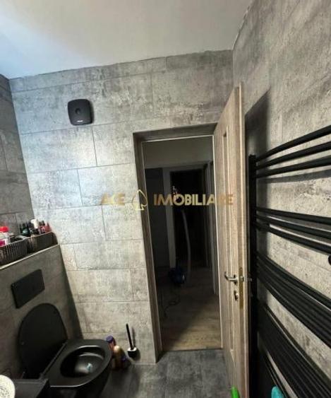 Apartament cu 3 camere decomandat, mobilat în Panduri