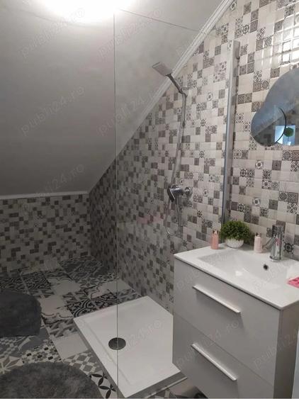Apartament cu 2 camere decomandat în Hlincea