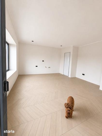 Casă cu 7 camere cu Teren 560 Mp în Tărtășești