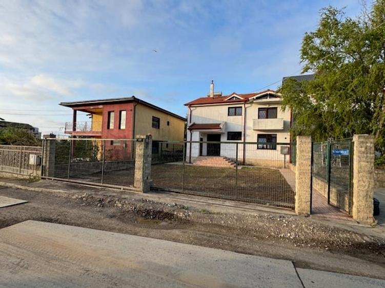 Casă cu 8 camere cu Piscina în Costinești