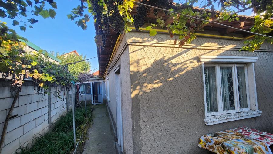 Casă individuală cu 3 camere cu Canalizare în CET