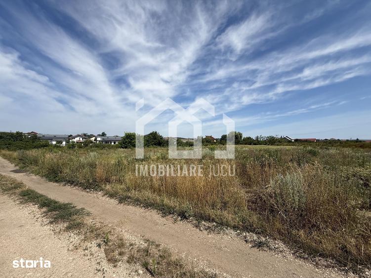 Teren de 1453 mp, în Jucu