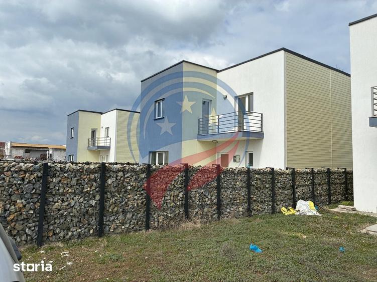Casă cu 4 camere cu Teren 300 Mp în Bucovăț
