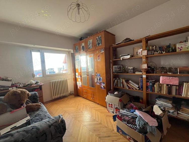 Apartament cu 4 camere decomandat în Fabric