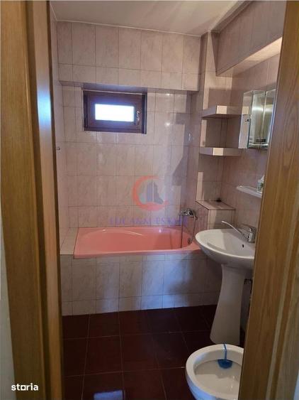 Apartament cu 4 camere decomandat în Simion Bărnuțiu