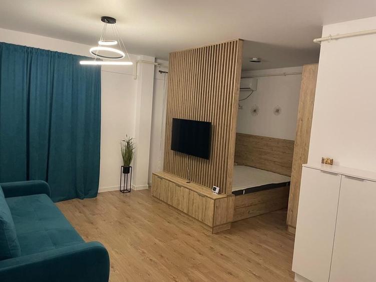 Garsonieră decomandată în Central