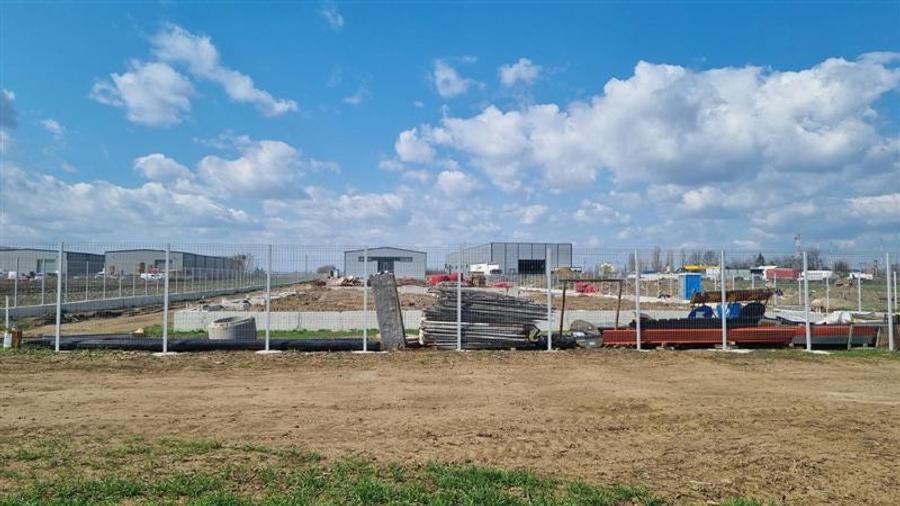 Teren Construcții intravilan de 20000 mp, în Central