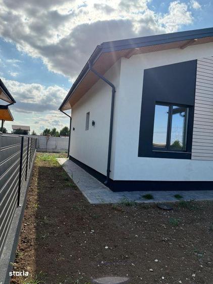 Casă cu 4 camere cu Teren 440 Mp în Frumușani