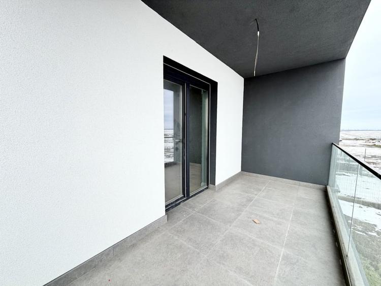 Duplex cu 4 camere cu Canalizare în Covaci