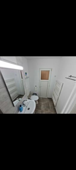 Apartament cu 2 camere semidecomandat în Radu Negru