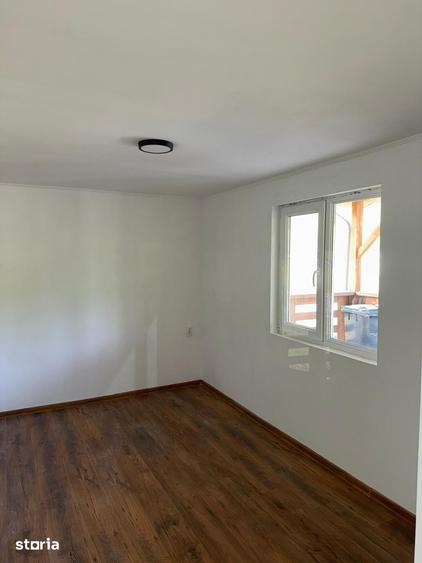 Casă cu 4 camere cu Teren 1223 Mp în Ciofrângeni