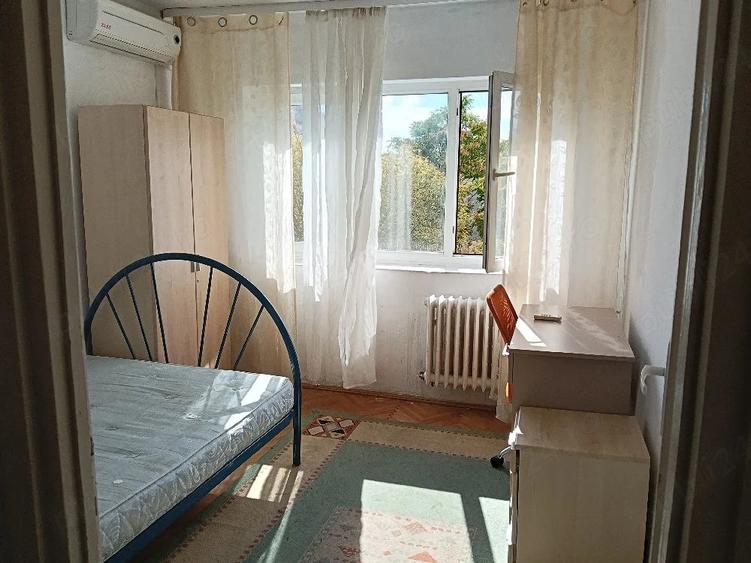 Apartament cu 3 camere semidecomandat în Olimpia-Stadion