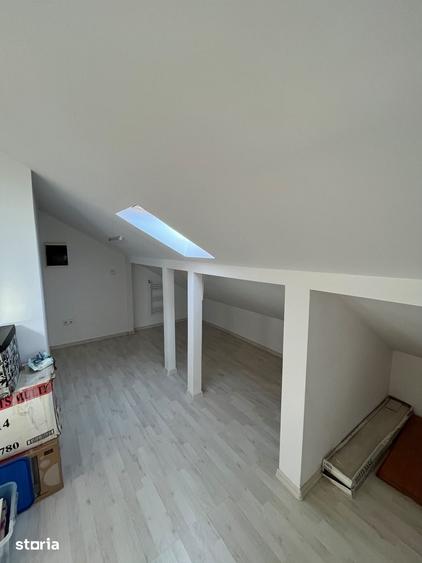 Casă cu 5 camere cu Teren 191 Mp în Central