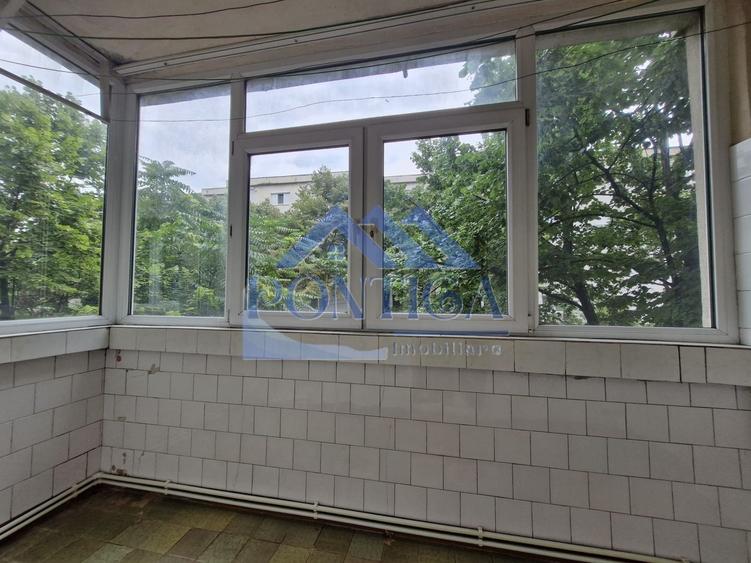 Apartament cu 3 camere decomandat în Tomis III