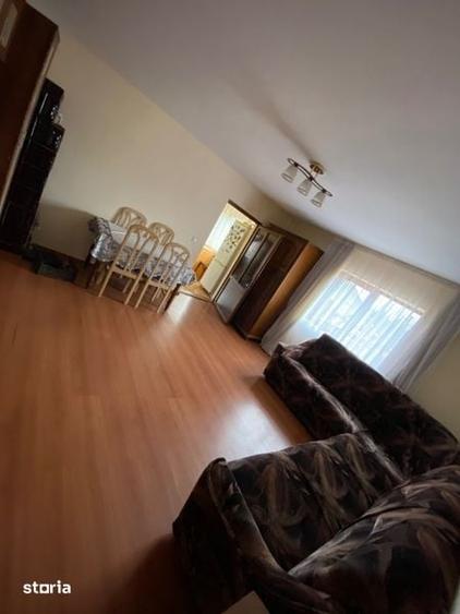 Casă cu 4 camere cu Teren 160 Mp în Șișești