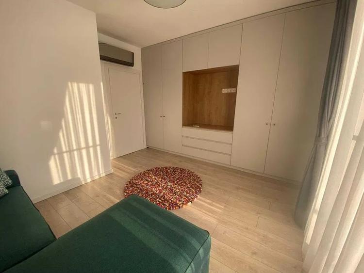 Apartament cu 3 camere decomandat, mobilat în Pipera