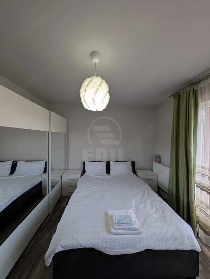 Apartament cu 3 camere semidecomandat în Florești